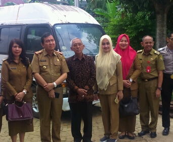 Mesjid Khusnul Khotimah Terima Ambulans dari Pemkot Bandar Lampung