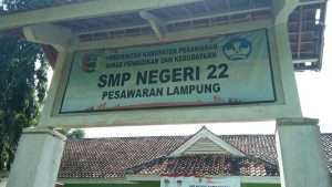 Kepala Sekolah Ini Tinggalkan Jabatan dengan Banyak Tunggakan