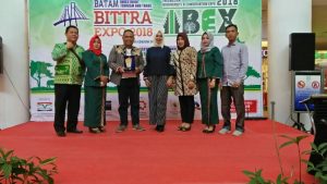 Tanggamus Raih Penghargaan Stand Terbaik Batam Bittra Expo 2018