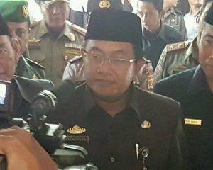 Ini Kata Bupati Lampura yang Dituduh Perintah Keroyok KaBPKAD