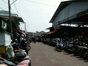 Jelang Lebaran H-3 Harga Sembako Dipasar Kotaagung Terus Merangkak Naik