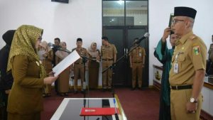 Bupati Dewi Handajani Lantik Hamid Heriansyah Lubis Pejabat Sekda Tanggamus
