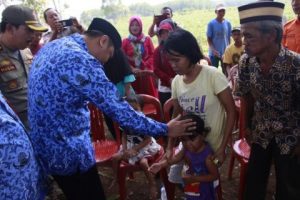 Bencana Puting Beliung di Kotabumi, Bupati Turunkan Bantuan
