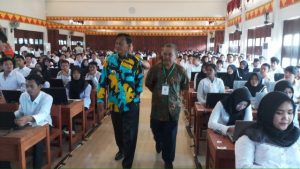 Sekdakab Mesuji Tinjau Tes CPNS di Metro