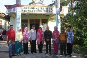 Dewi Handajani Tinjau Gedung LVRI Talang Padang