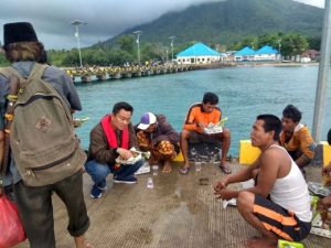 Evakuasi Warga Sebesi dan Sebuku ke Daratan Bakauheni