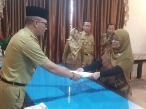 Pj.Sekda Lantik Direktur RSUD Batin Mangunang Kotaagung