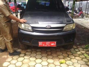 Mobil Dinas Pemdes Lampura Ini Sudah Tak Layak Lagi