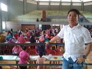 Suasana Pelipatan Surat Suara di GOR Sukung Kotabumi