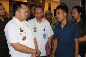 Simpul Desak Gubernur Sampaikan Kezaliman SGC ke Presiden