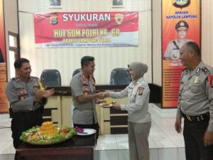 Syukuran HUT 68 SDM Polri di Polres Lampura