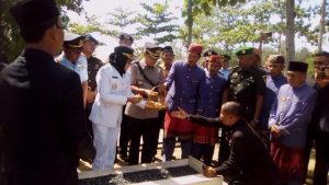 Kunker Bupati Winarti Berakhir di Rawaragil,  Ditutup Upacara HUT Tulangbawang