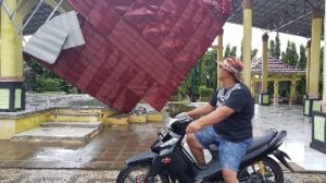 Hujan Deras dan Angin Kencang Landa Kotabumi