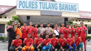 Wakapolres Tulangbawang Melepas Tim Sepakbola INJ FC ikuti Liga Gojek Provinsi