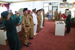 Bupati Tanggamus Lantik Tujuh Pejabat