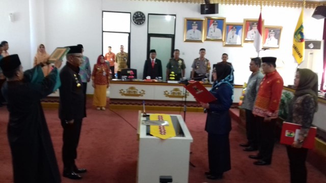 Bupati Tanggamus Dewi Handajani Lantik Sekda Hamid H Lubis