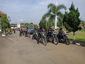 Amankan Pemilu, Polres dan Kodim Lampura Patroli Bersama