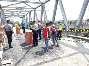 Jembatan Darurat Penghubung Provinsi -Sumatera Selatan Sudah Dapat Dilewati