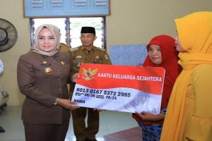 Bupati Tulang Bawang Winarti Launching Program Bantuan Pangan Non Tunai