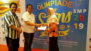 Lusiana Siswi SMP Negeri 1 Air Naningan, Wakili Lampung Lomba OSN Tingkat Nasional bidang IPS