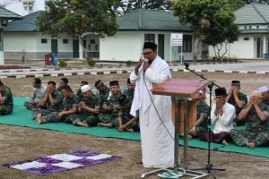Kodim 0426 Tulang Bawang bersama Masyarakat Gelar Sholat Istisqo
