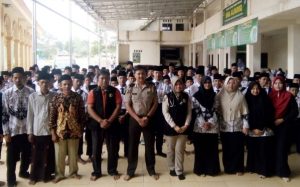 Polres Tulang Bawang Berikan Penyuluhan Kesehatan dan PHBS di Ponpes