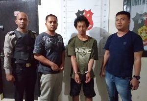 Pencuri Dompet dan Rokok ini Ditangkap ketika Sembunyi di Kebun Singkong