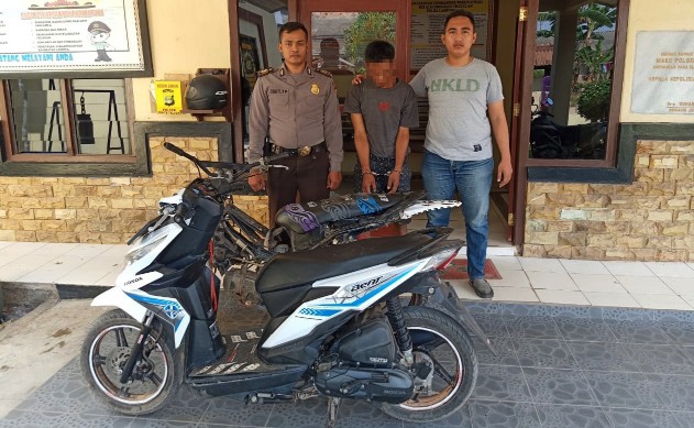 Polsek Dente Teladas Bersama Warga Menangkap Pencuri Motor