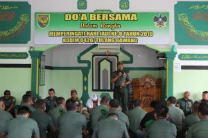 Dandim 0426 Tulangbawang Letkol Inf Kohir Doa Bersama Prajurit