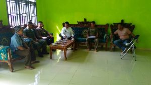 Babinsa Wirajaya Sertu Rediyanto Dialog Langsung Bersama Aparat Desa