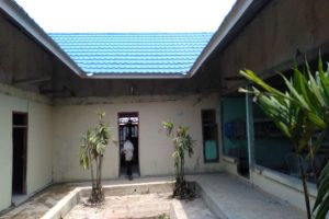M Larto Kepala Kampung Duta Yoso Mulyo Bangun Perkantoran Satu Atap