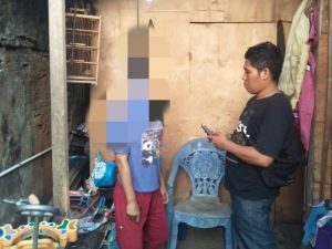 Ibu Rumah Tangga Ditemukan Tewas Tergantung di Belakang Rumahnya