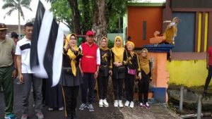 Bappelitbang Tanggamus Ikut Meriahkan Jalan Sehat Keluarga