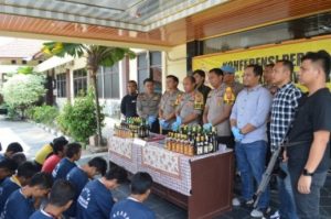 Operasi Cempaka Krakatau 2019 Polres Tulangbawang Sita 345 Botol Miras dan 185 Liter Tuak
