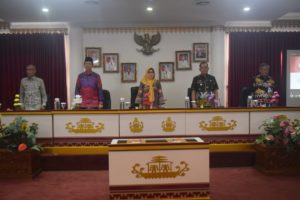 Bupati Dewi Handajani Tandatangani Nota Kesepahaman dengan UIN Raden Intan dan Poltekes Bandar Lampung
