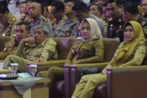 Bupati Dewi Handajani Menghadiri Rapat Kerja Percepatan Penyaluran dan Pengelolaan Dana Desa Tahun 2020