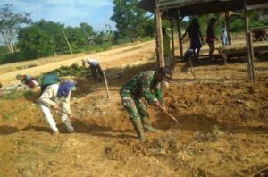 Danpos Way Serdang Pelda Ilyas Koramil 426-01/Mesuji Gotong Royong Bangun Siring Jalan