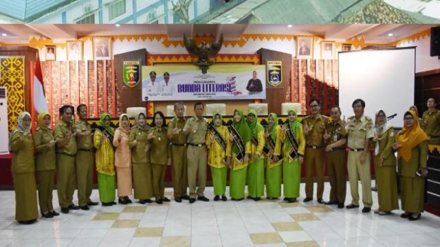 Heriyati Pairin Dikukuhkan Sebagai Bunda Literasi Kota Metro