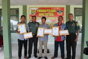 Tiga Orang  Mitra Karib Paling Aktif, Mendapat Penghargaan Dari Dandim 0426 Tulang Bawang