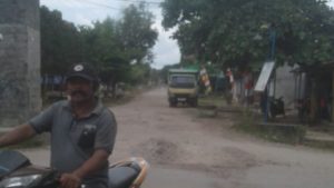 Jalan Provinsi di Gunung Agung Tulang Bawang Barat Rusak Parah