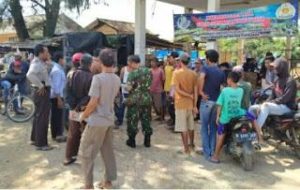 Nelayan Lampung Timur Bakar Kapal Milik Penyedot Pasir Laut PT 555