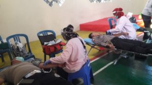 Bantu Stok Darah PMI, Puluhan Personil Polres Lampung Utara Donorkan Darah