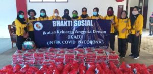 Ikatan Keluarga DPRD Lampura Bantu Warga Terdampak  Corona