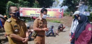 Camat Kotabumi Utara Pantau Padat Karya Tunai Desa, Ini Hasilnya