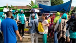 Ingat Warung Sedekah Emak-Emak Gapura? Ini Aktivitasnya, Bagikan Beras 100 Kg