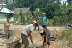Padepokan Cimande Gunung Agung Gotong Royong Bangun Gorong-Gorong