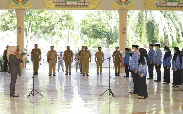 Bupati Winarti Pimpin Acara Pengambilan Sumpah ASN