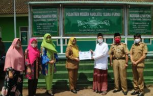 Bupati Tanggamus Lakukan Silaturahmi dan Beri Bantuan Lima Ponpes di Talangpadang