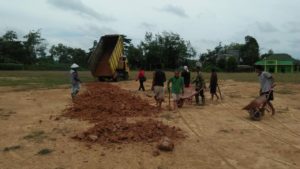 Sidomekar Tulang Bawang Bangun Lapangan Sepak Bola