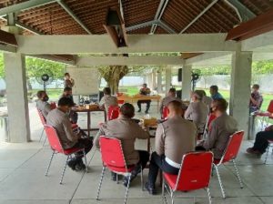 Polres Tulang Bawang Barat Adakan Rapat pelaksanaan PPKM Mikro Level 4